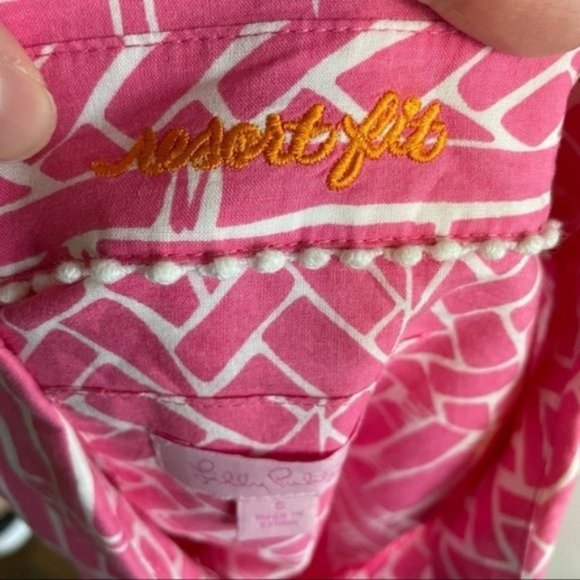 Lilly Pulitzer Geometric Print Resort Fit Button Down Blouse Top Small - Picture 11 of 16